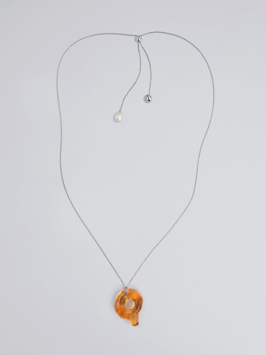 Mini Glace Initial Q Necklace