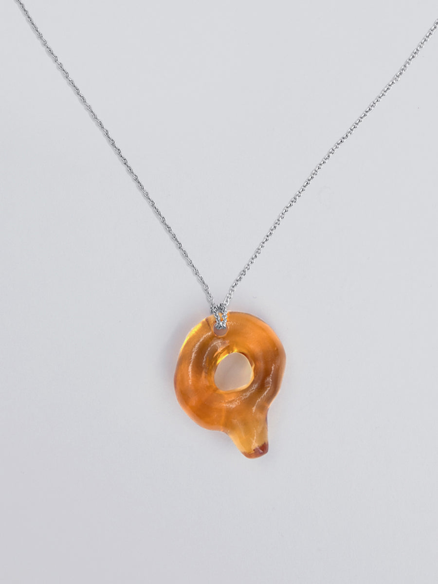 Mini Glace Initial Q Necklace