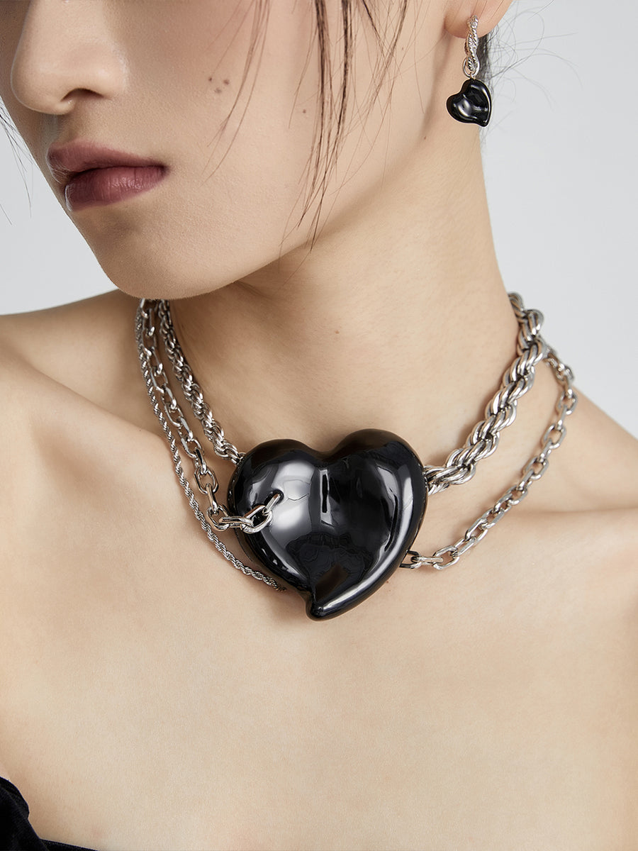 Black Enamel Heart Collar Necklace by fashion jewelry and accessory brand THEYKNOW